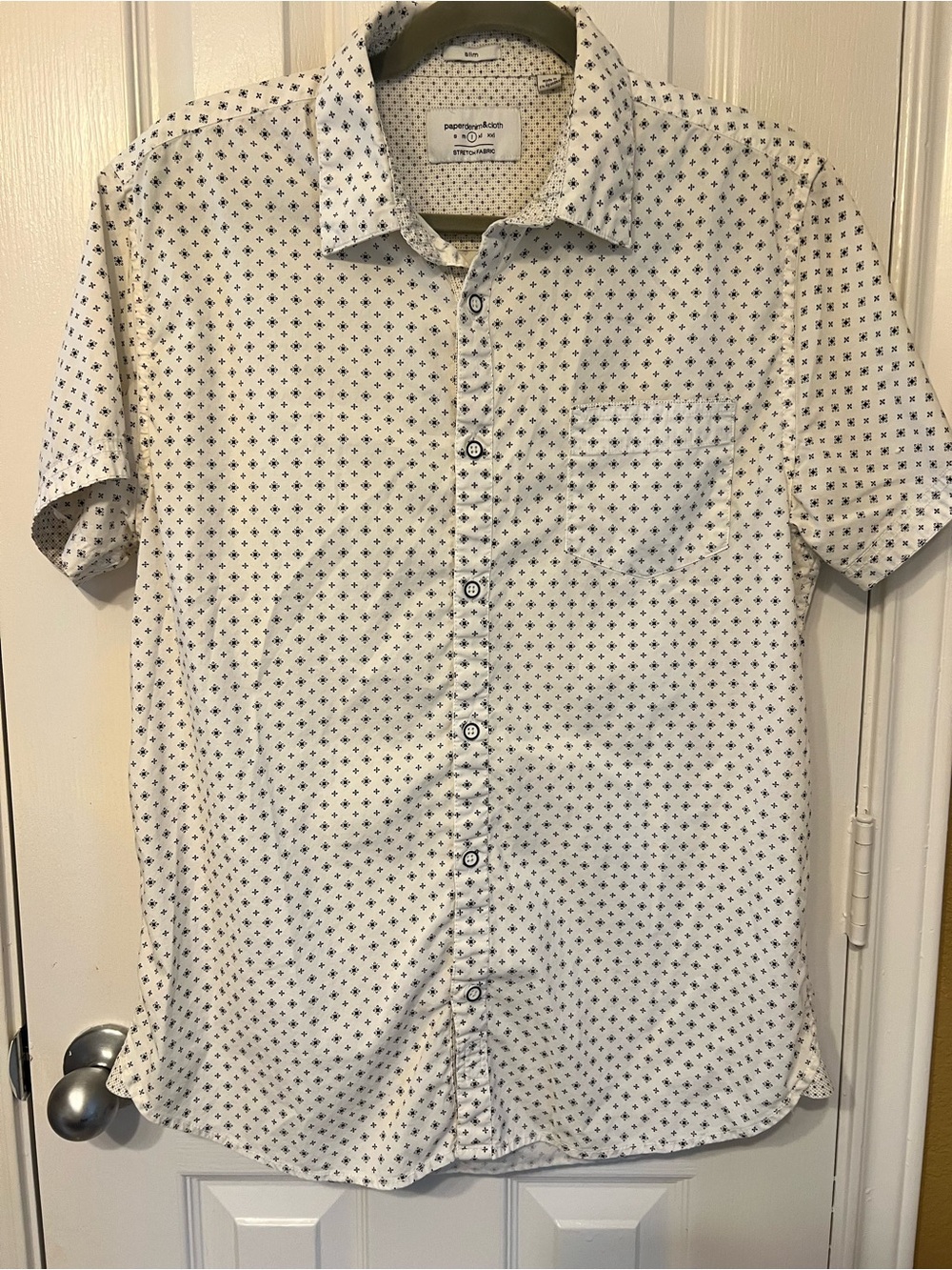 Paper Denim & Cloth Men’s White and Plack Print Short-Sleeve Button-Down, Size L